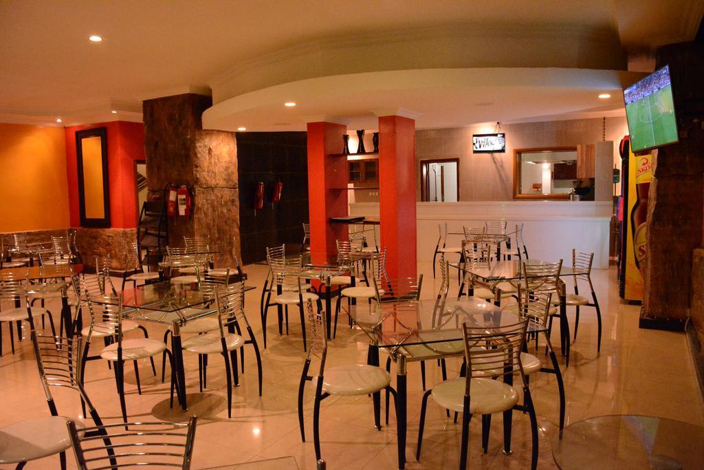 La Posh Hotel Kigali Extérieur photo